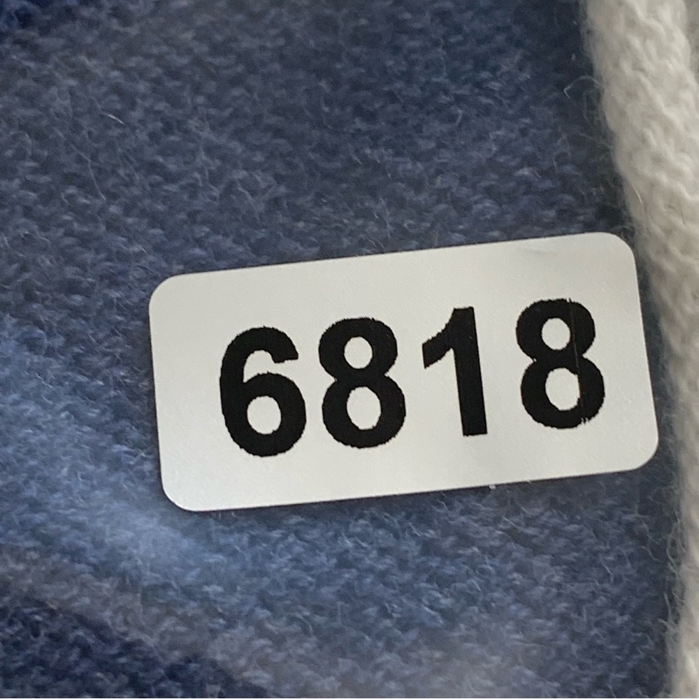 Colorblock Crew Neck Sweater - Picture 10 of 10